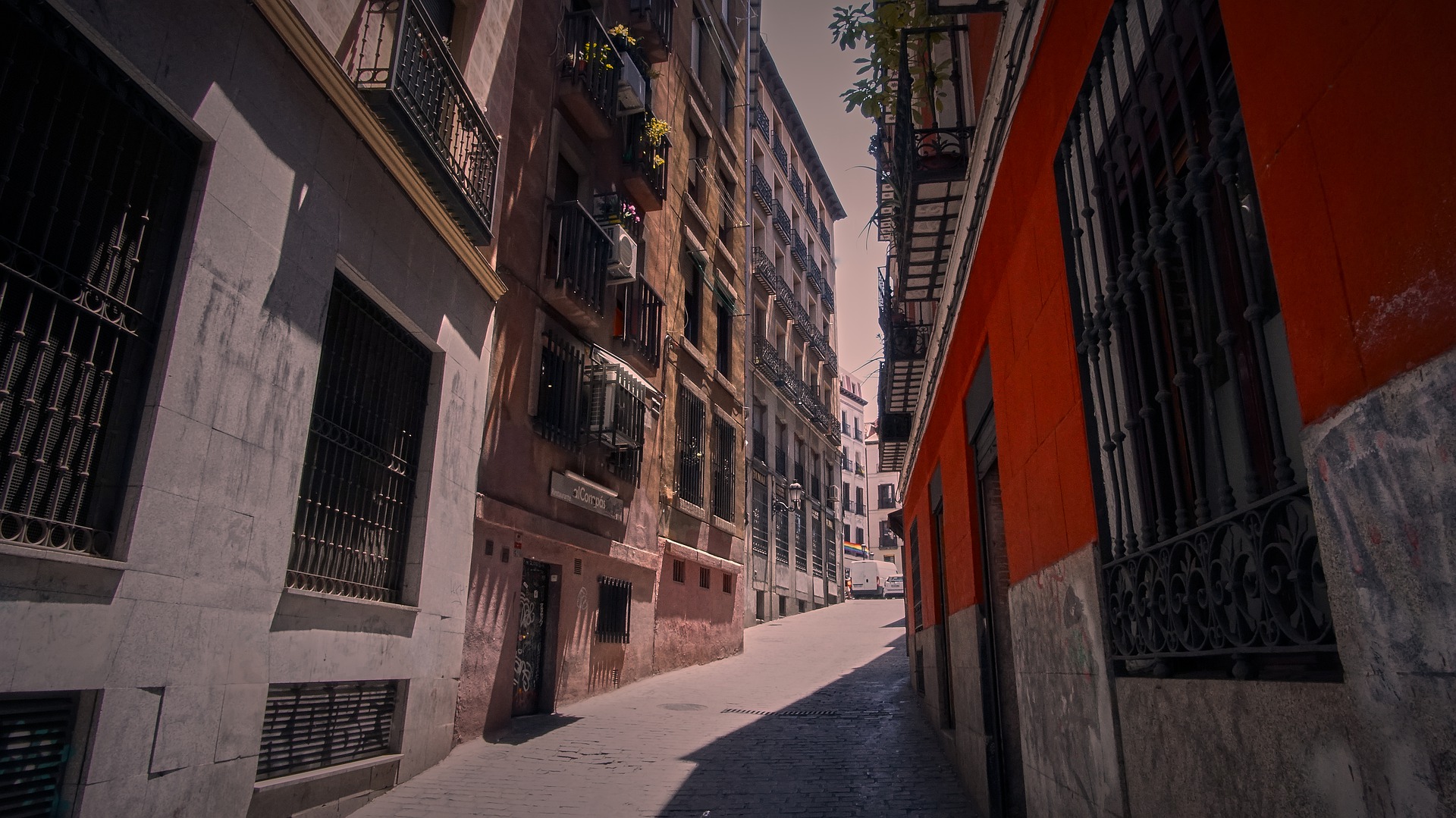 Por Qu Alquilar Un Piso En El Barrio De La Latina En Madrid Shmadrid